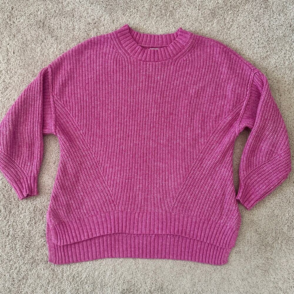 American Eagle AEO Pink Crew Neck Sweater Medium Cozy Split Hem